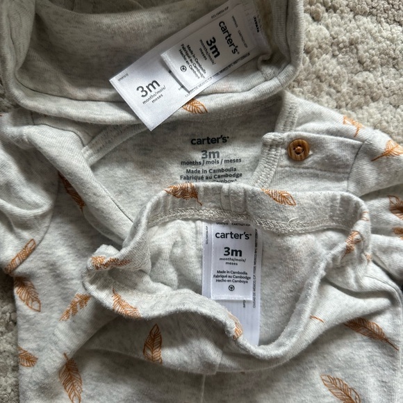 Carter’s 3m 4pc set - Picture 3 of 4